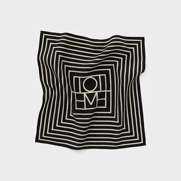 TOTEME 100% SILK SIGNATURE MONOGRAM SQUARE SCARF ELEGANT SCANDI CHIC Black Cream - Picture 2 of 3